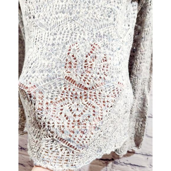 Maurices Gray Open Knit Round Neck Long Sleeve Sweater Top XS Lightweight Soft - Picture 3 of 6